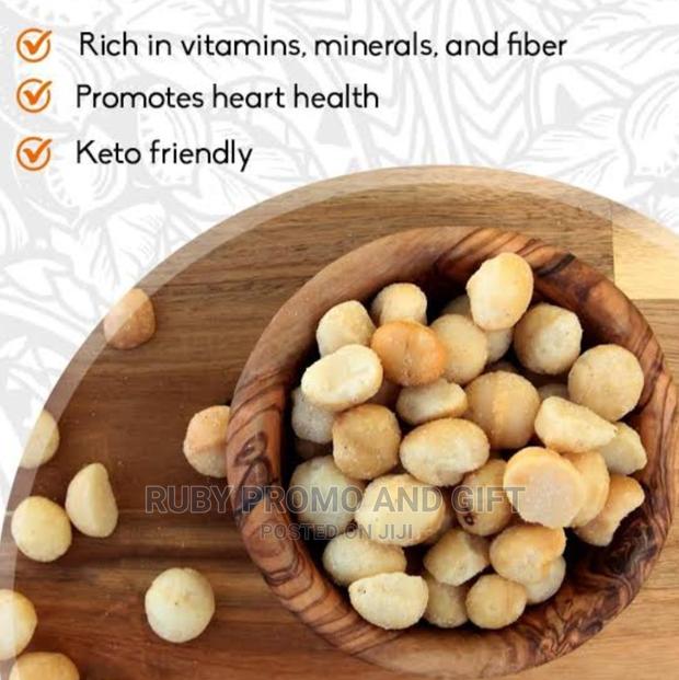 Roasted Salted Macadamia Nuts - thumbnail 3