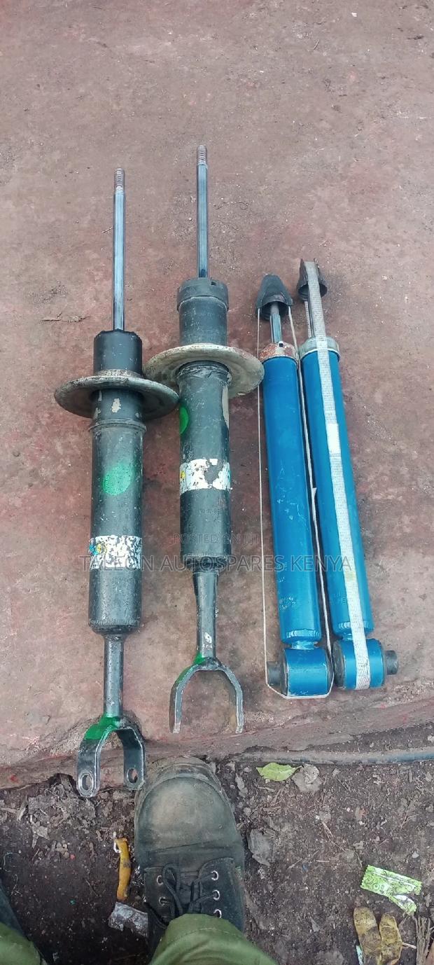 Passat 2003 Shocks