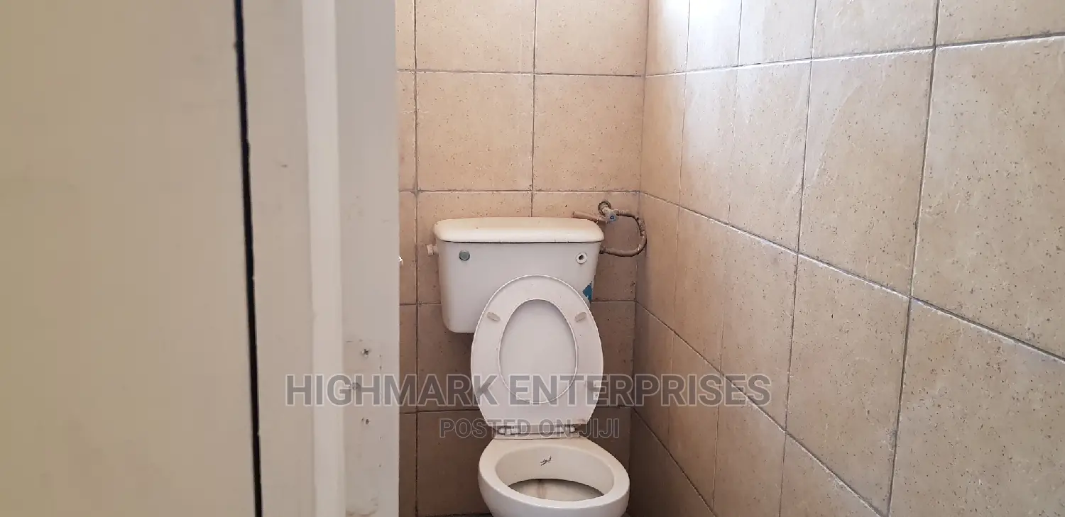 Warehouse to Let in Embakasi