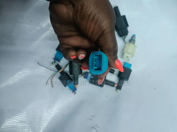 Prado Land Cruiser/Lexus Brake Switch - thumbnail 3