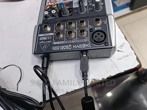 Behringer Xenyx Q502USB Mixer