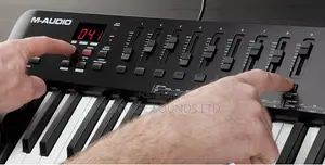 M-Audio Oxygen 49 (MKV) 49 Key USB MIDI Keyboard Controller