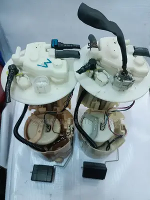 Auris/Aqua Fuel Pump