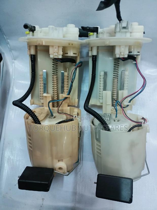 Auris/Aqua Fuel Pump - thumbnail 3