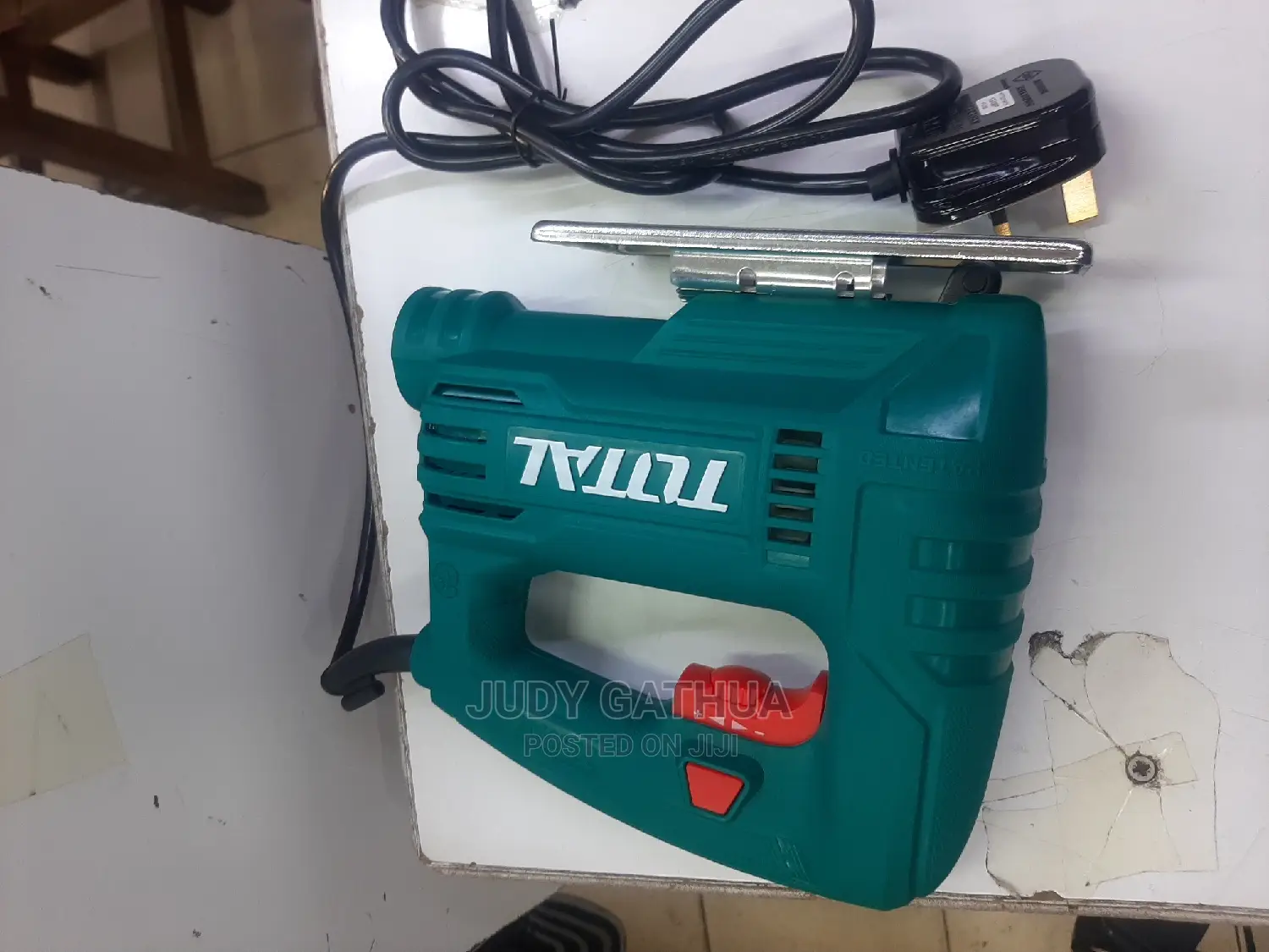 Jigsaw 400 Watts