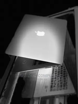 Laptop Apple MacBook Pro 2016 8GB Intel Core I5 SSD 256GB