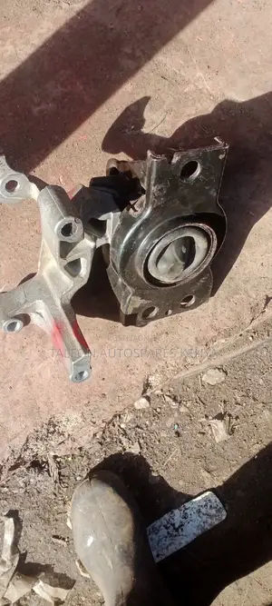 Nissan Serena Engine Mount