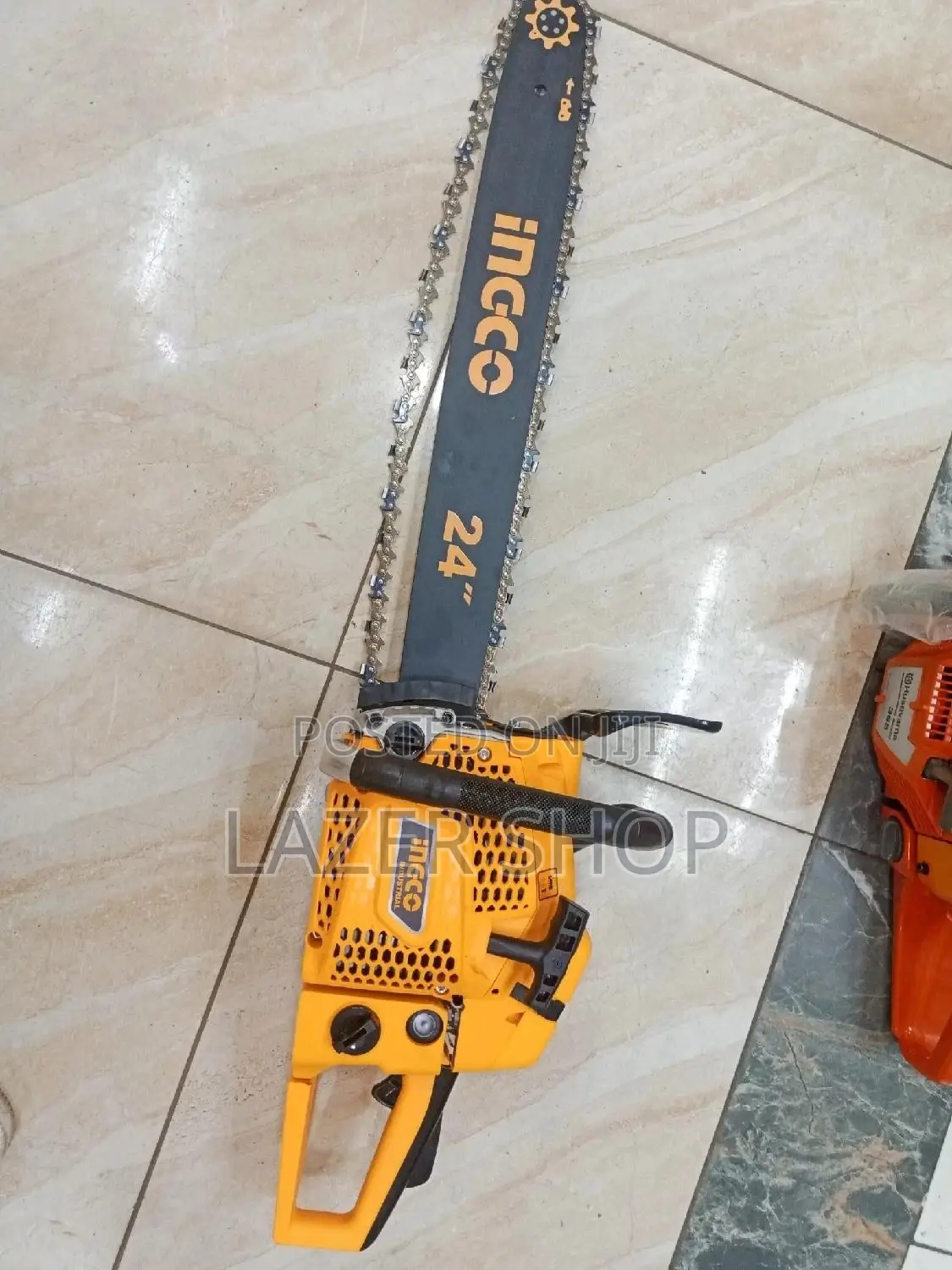 Ingco Gasoline Chainsaw