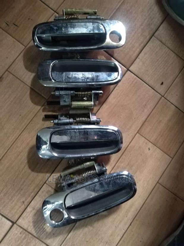 Outer Handles Crown,Toyota Premio - main view
