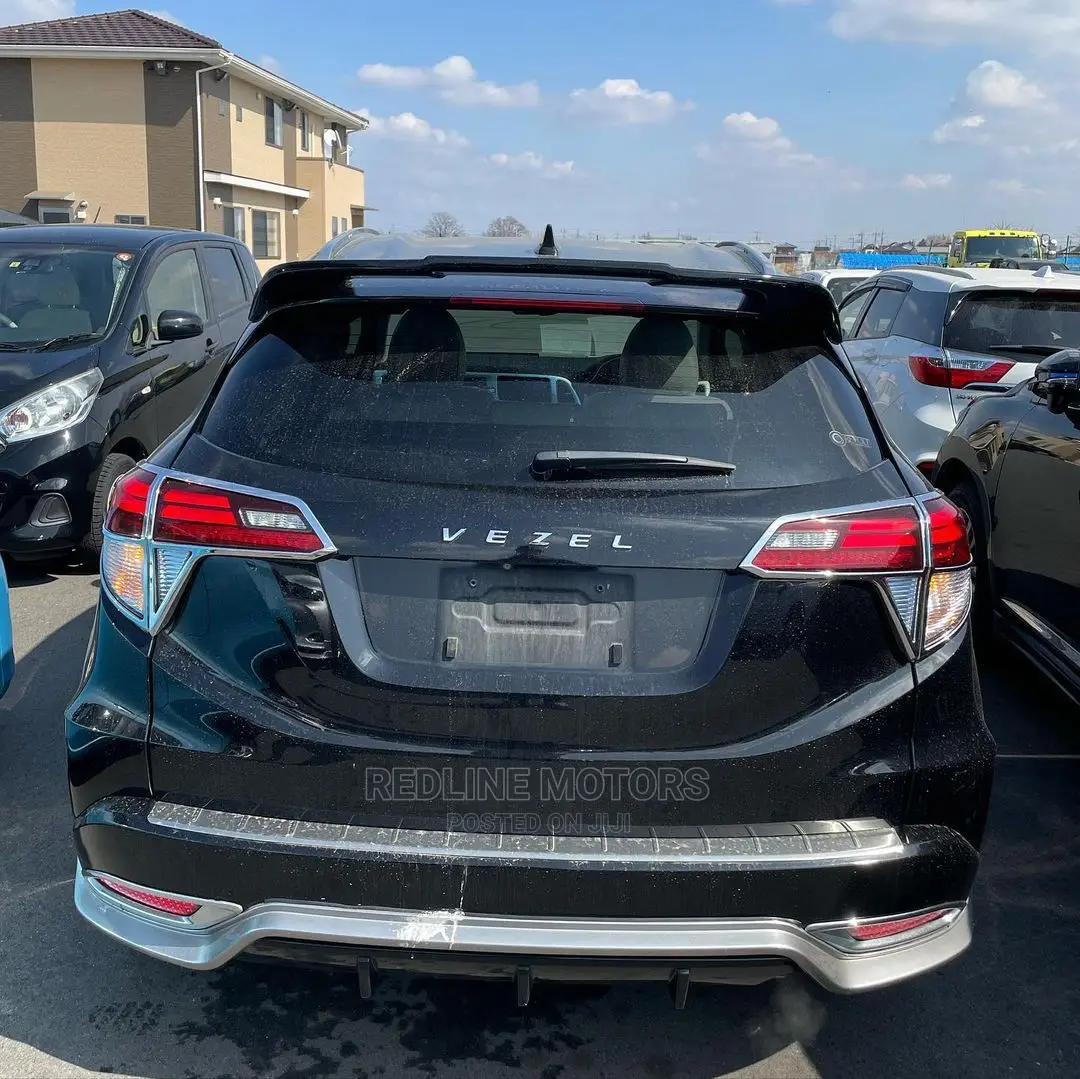 Honda Vezel 1.5 Hybrid 4WD 2016 Black