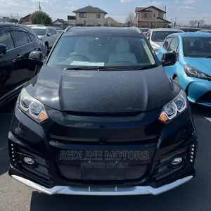 Honda Vezel 1.5 Hybrid 4WD 2016 Black