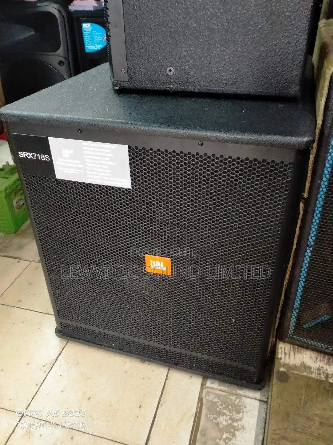 SRX 718s Bass Speaker