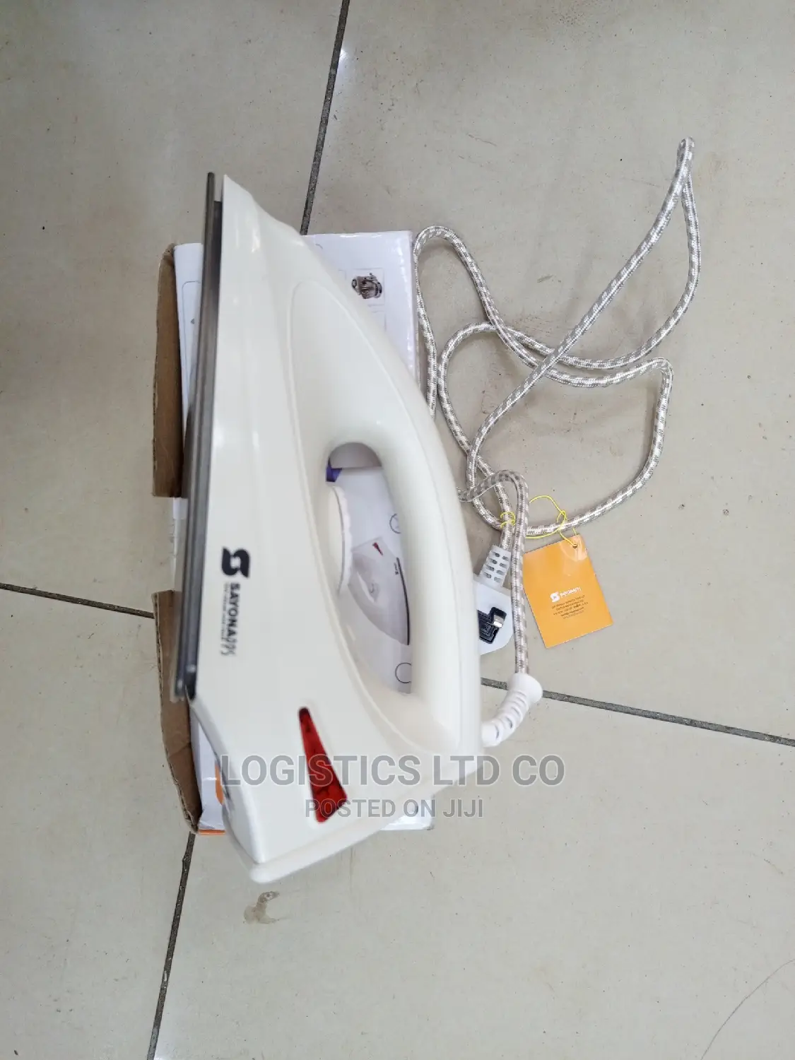 Sayona Dry Iron
