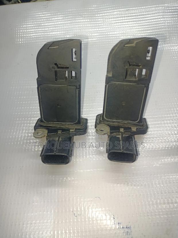 Toyota Hiace/Isuzu Mass Airflow Sensor - thumbnail 2