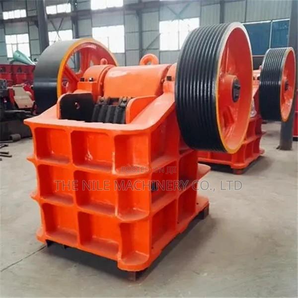 Iron Ore Crusher - Stone Crusher Machine - main view