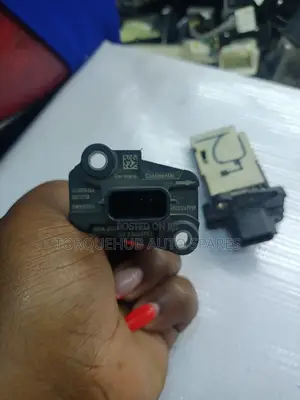 Nissan Qashqai X-Trail NT32 Airflow Sensor