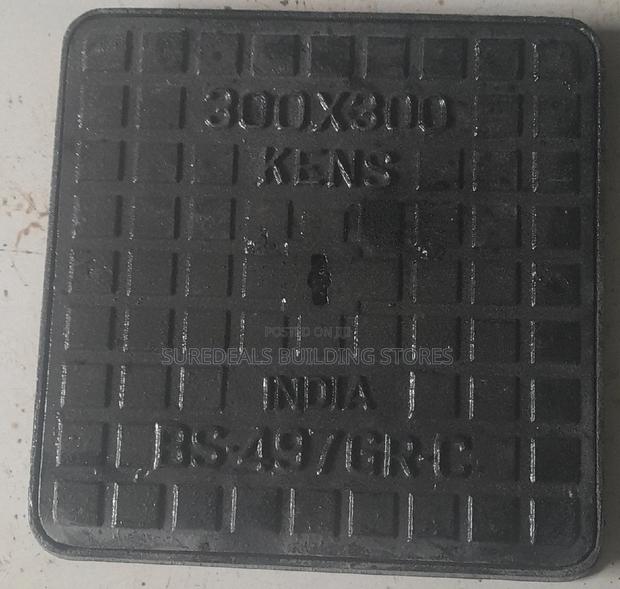 Cast Iron Inspection Chamber/Manhole Cover -300mm×300mm - thumbnail 3