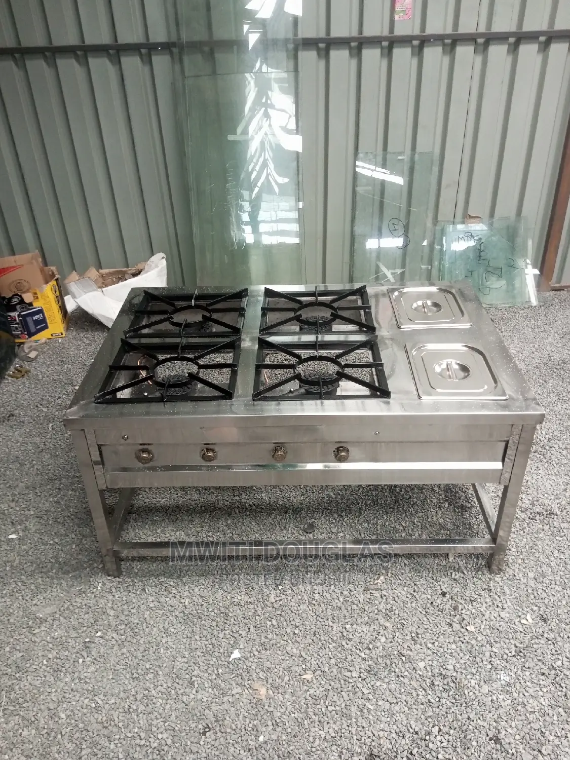 Four Burner and Two Dumper