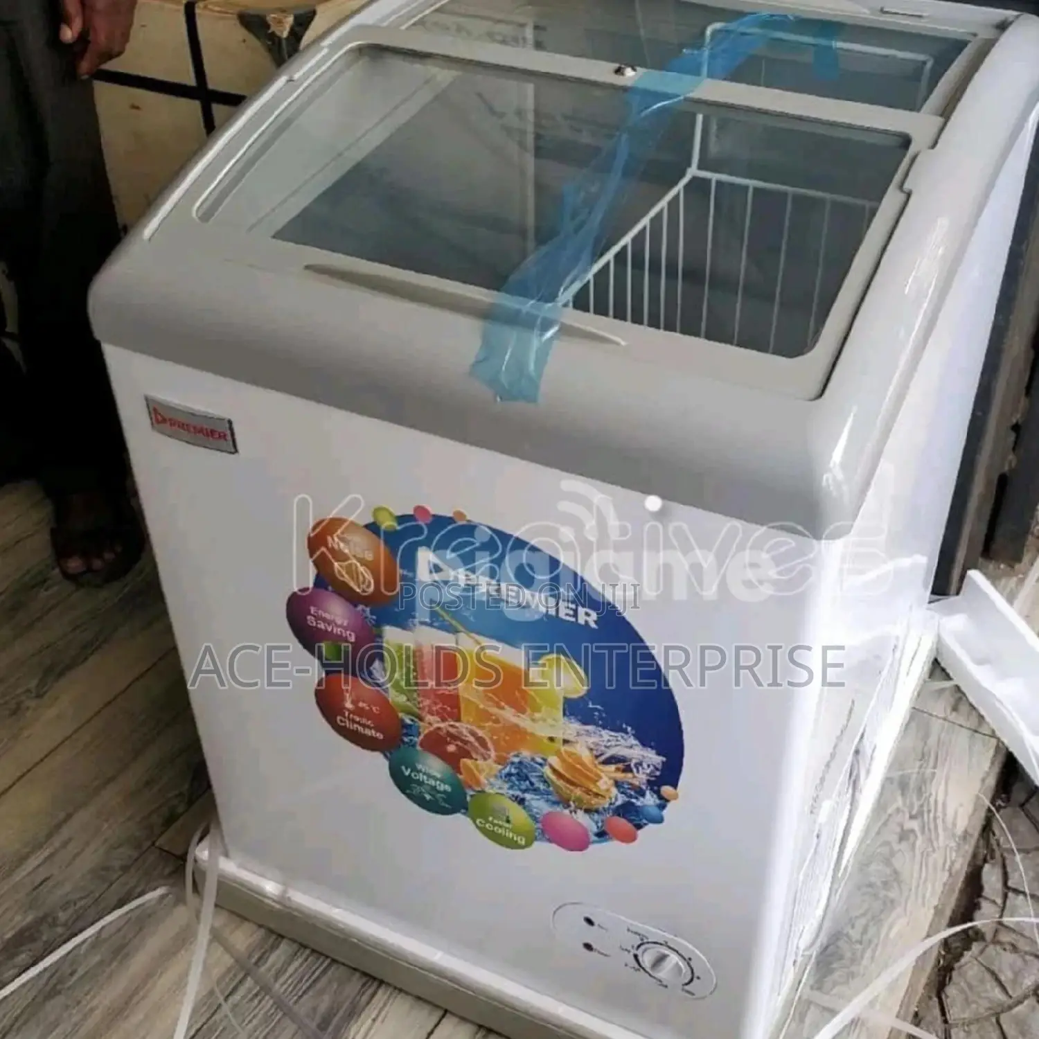 Premier 130 Litres Display Freezer