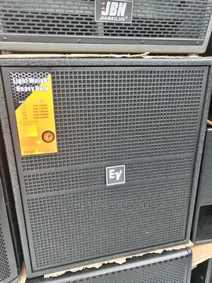 EV DS118 Single 18-Inch Subwoofer Speakers