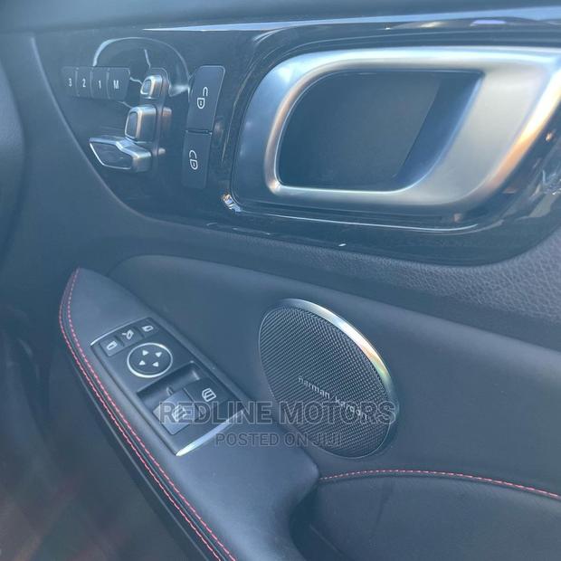 Mercedes-Benz SL-Class 2016 Black - thumbnail 4