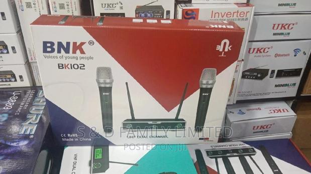 BNK BK102 Wireless Microphone