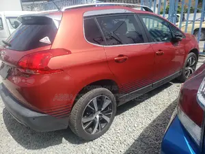 Peugeot 2008 1.2 PureTech (82 Hp) 2016 Red