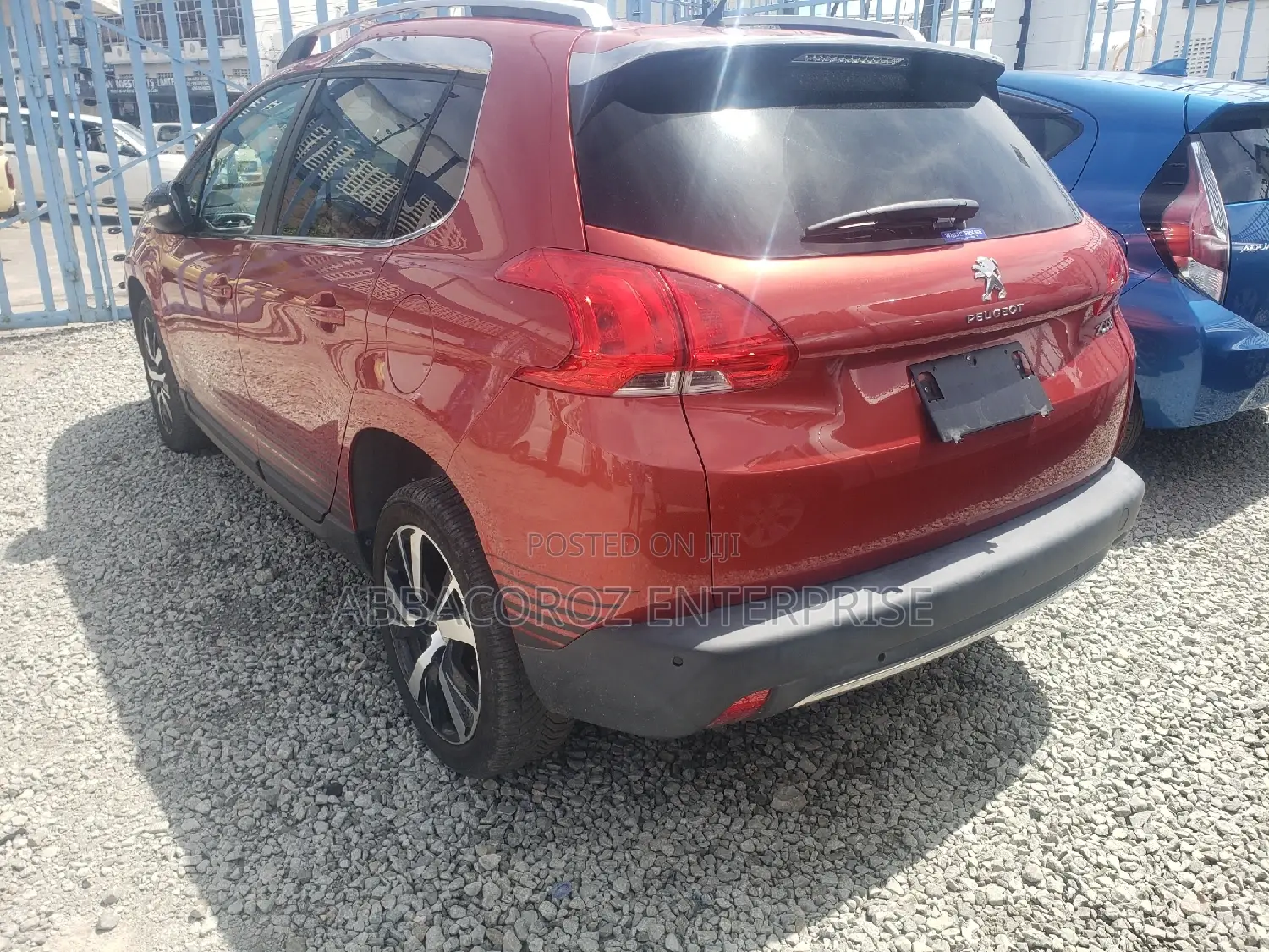 Peugeot 2008 1.2 PureTech (82 Hp) 2016 Red