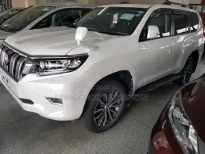 Toyota Land Cruiser Prado 2.7 2018 White