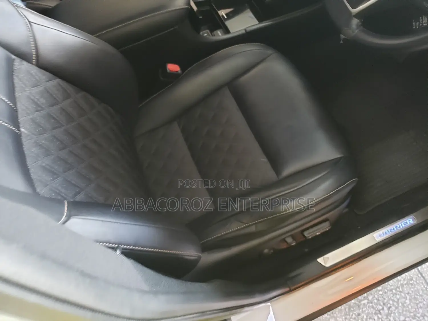 Toyota Harrier 2.0 4WD 2016 Pearl
