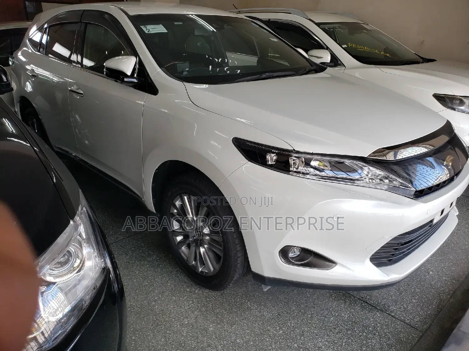 Toyota Harrier 2.0 4WD 2016 Pearl