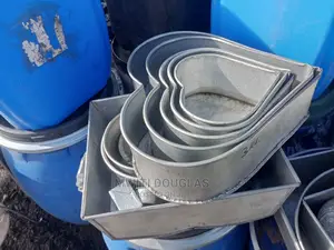 Love Shape Baking Tins