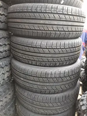 225/60r17 Blackhawk Tyre