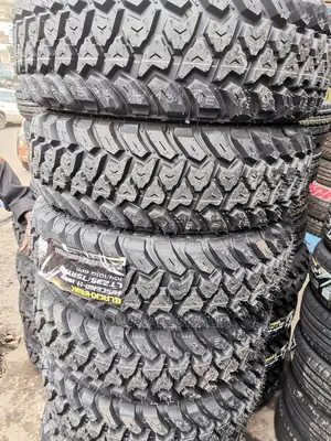 235/75r15 Blackhawk Tyre (M/T