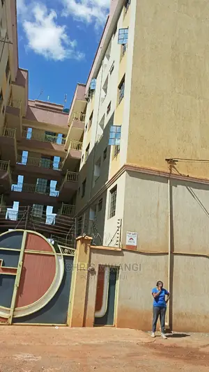 2bdrm Block of Flats in Ruaka Estate for Sale