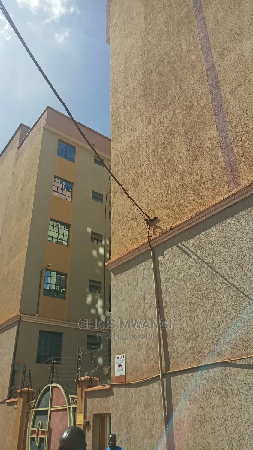 2bdrm Block of Flats in Ruaka Estate for Sale