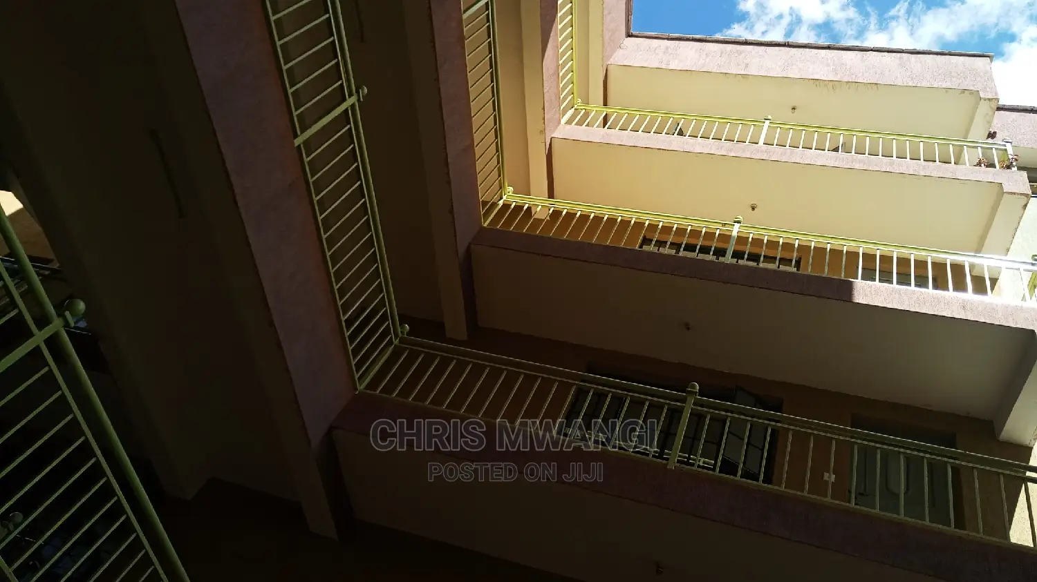 2bdrm Block of Flats in Ruaka Estate for Sale