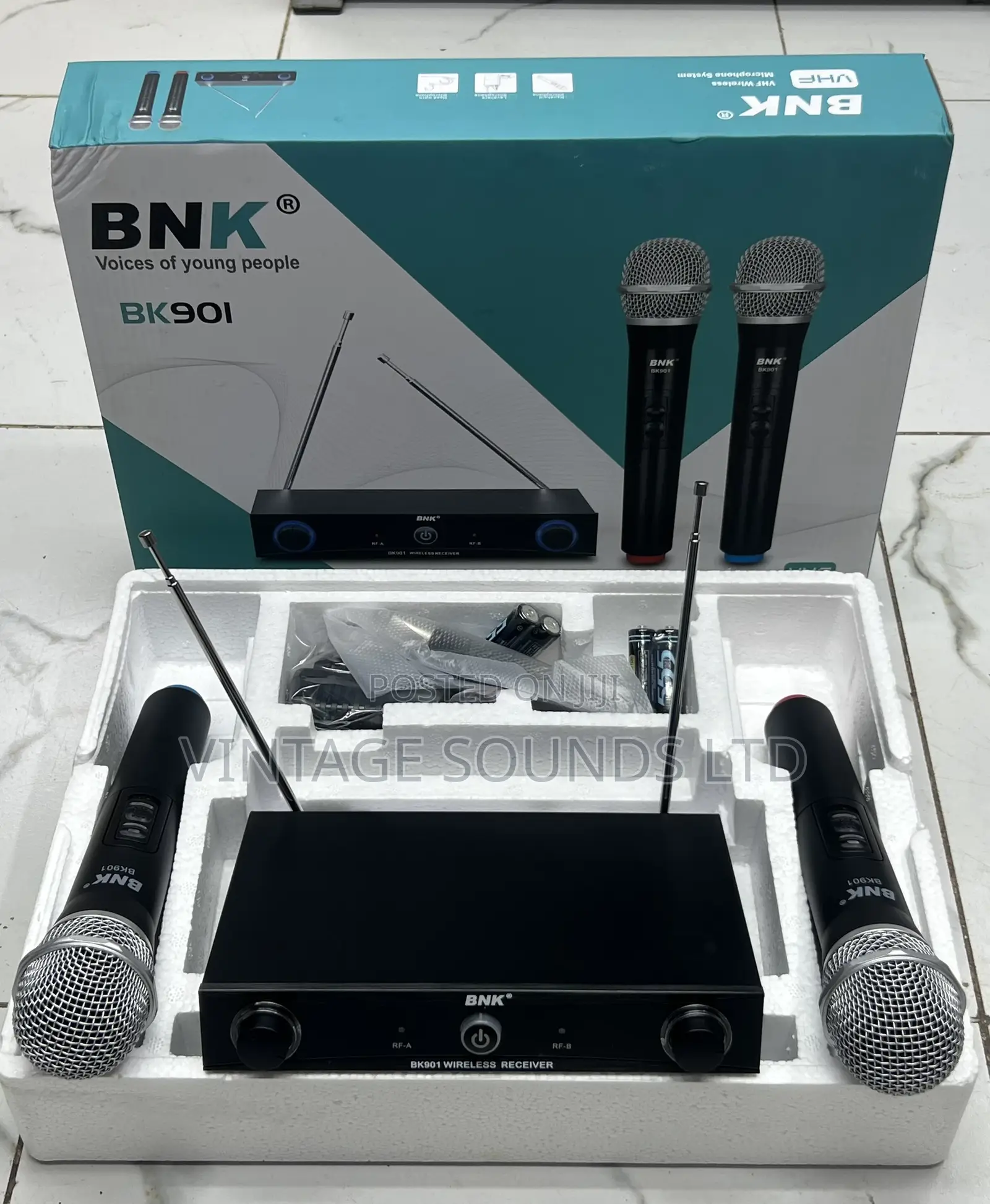 BNK 901 Dual Channel VHF Wireless Microphone