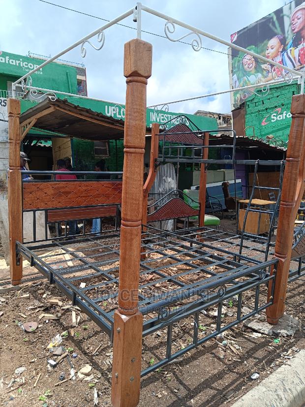 Metallic Mahogany Bed 6 By6 - main view