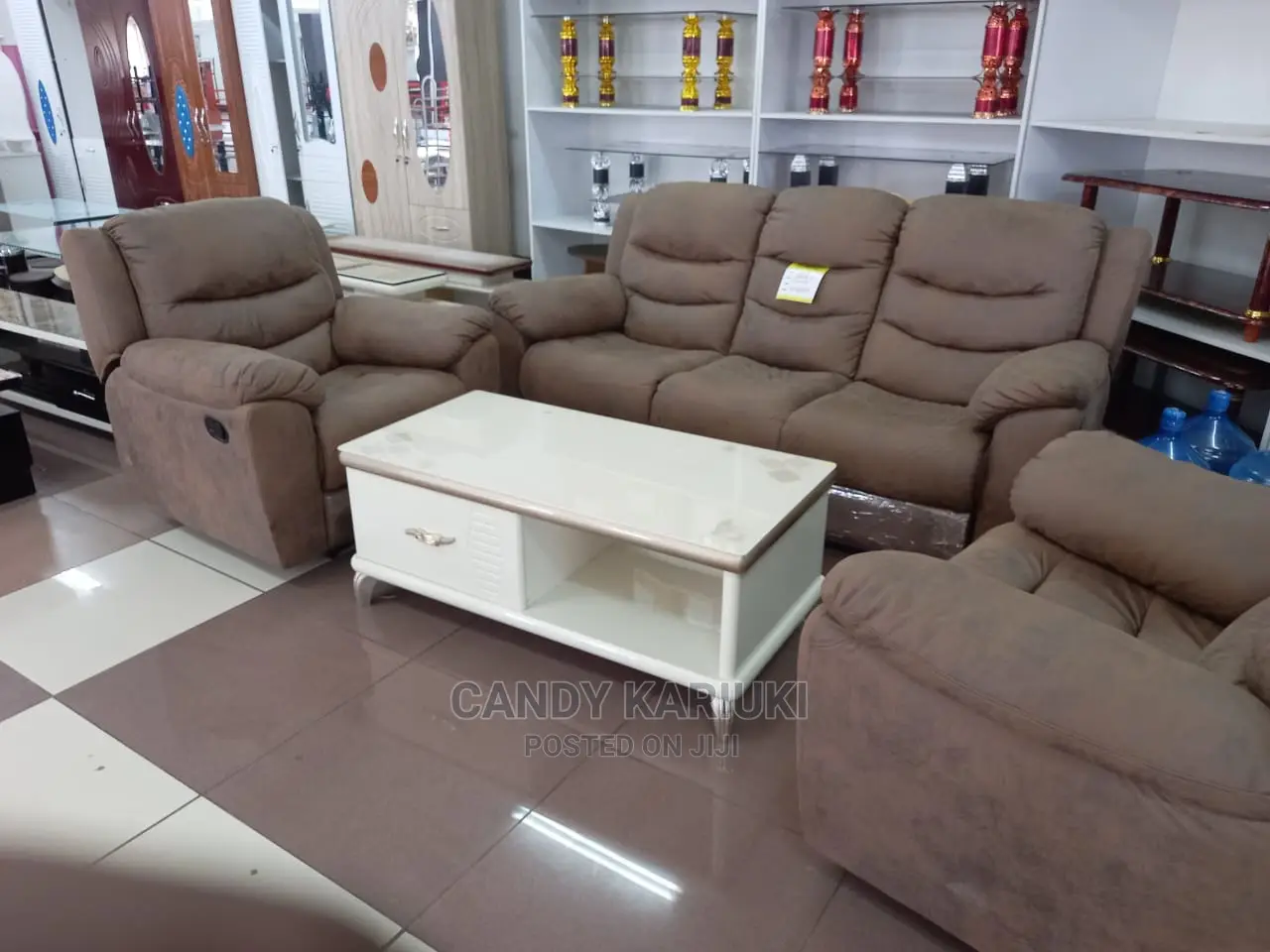 Spacious 5 Seater Recliner Soaf Set