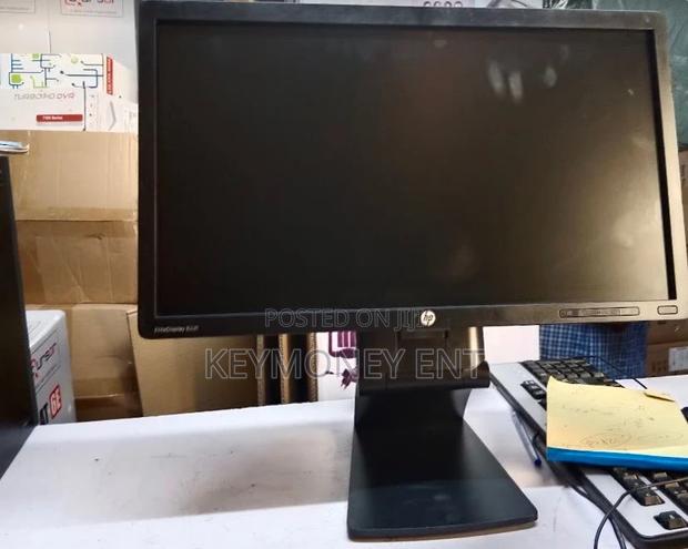 HP Pro Display P222va 22 Inches With Display Port - main view