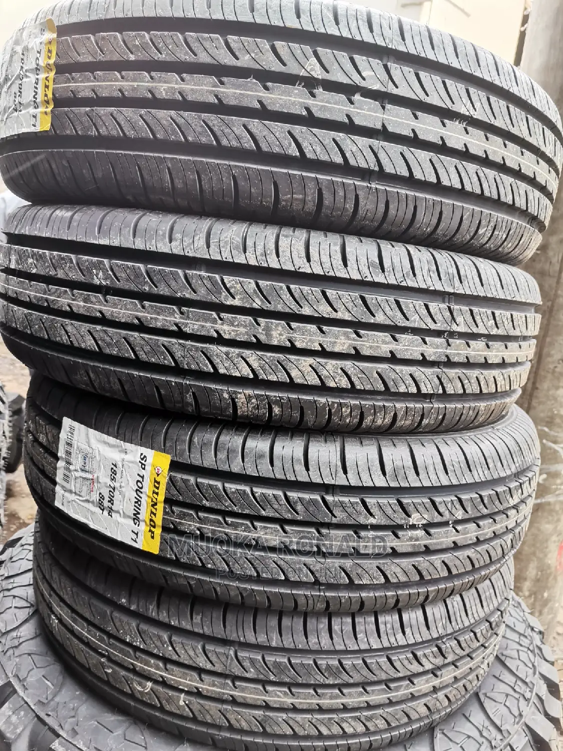 186/70r14 Dunlop Tyre