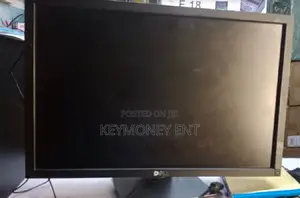 Very Clean Dell 22 Inches Stretch Monitor