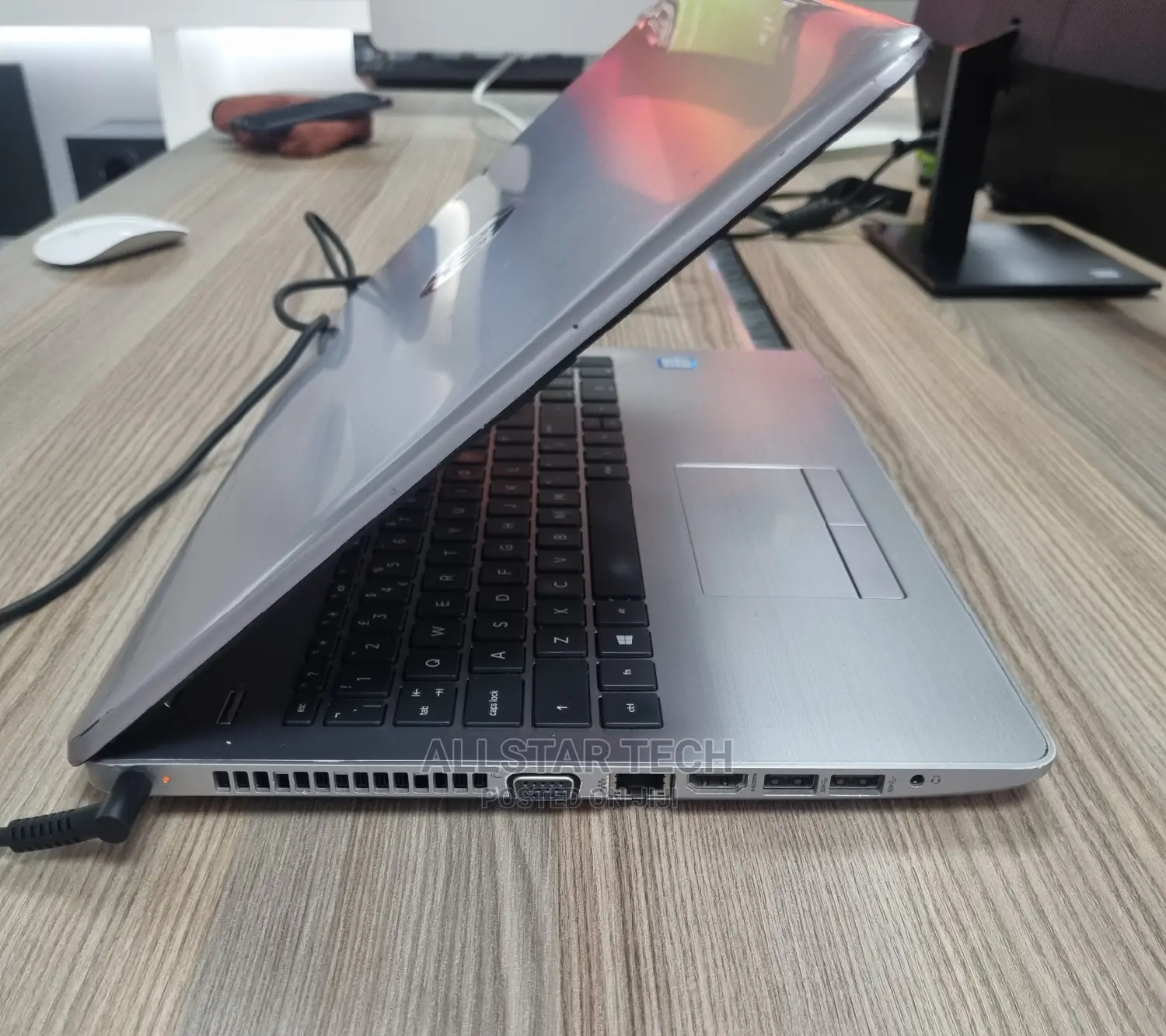 Laptop HP 250 G6 8GB Intel Core I7 HDD 256GB