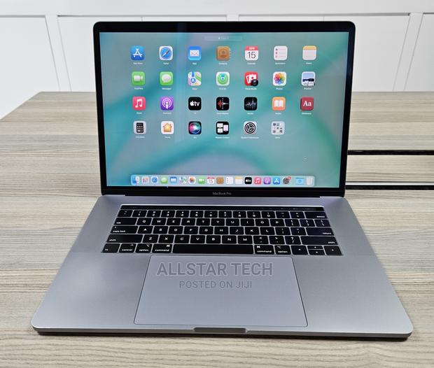 Laptop Apple MacBook Pro 2018 16GB Intel Core I7 SSD 256GB