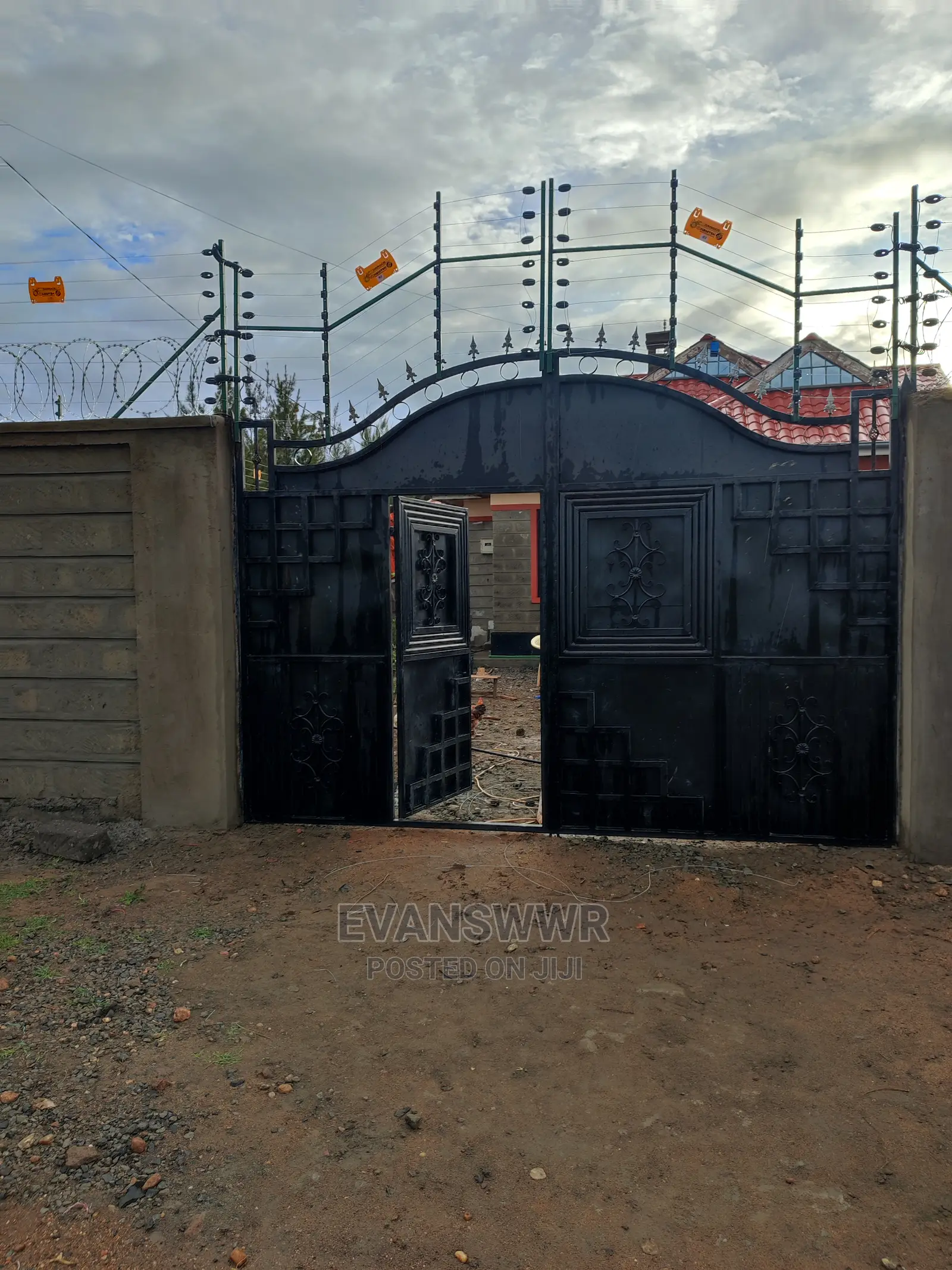 Electric Fence and Razor Wire Installations