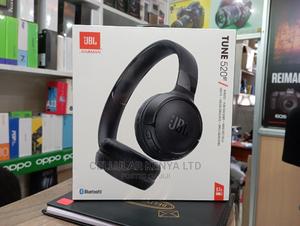 JBL Tune 520 Wireless Headphones - thumbnail 2