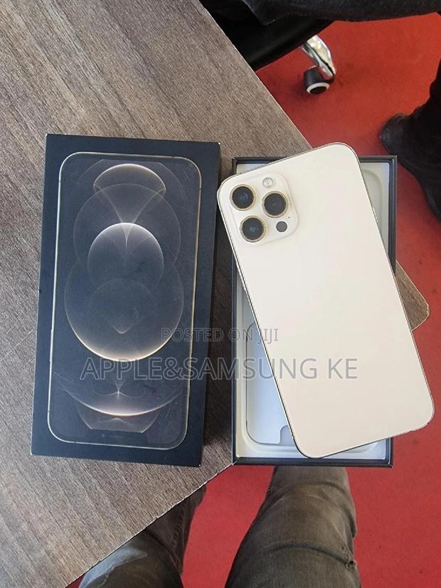 Apple iPhone 12 Pro Max 256 GB Gold - thumbnail 4