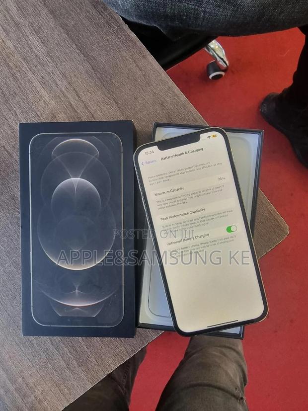 Apple iPhone 12 Pro Max 256 GB Gold - thumbnail 5