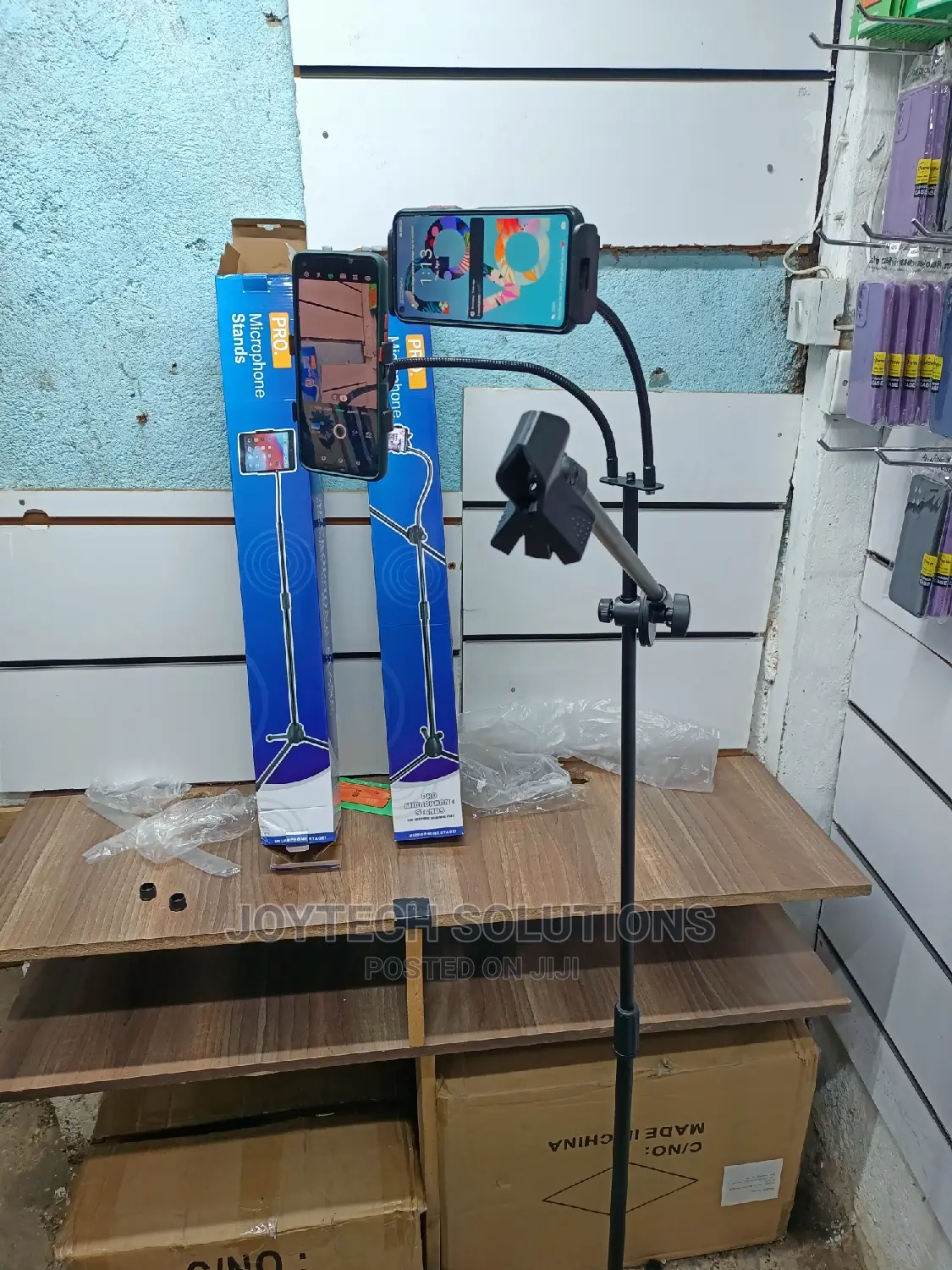 Outstanding/Tablet/iPad / Phone Stand Pro.